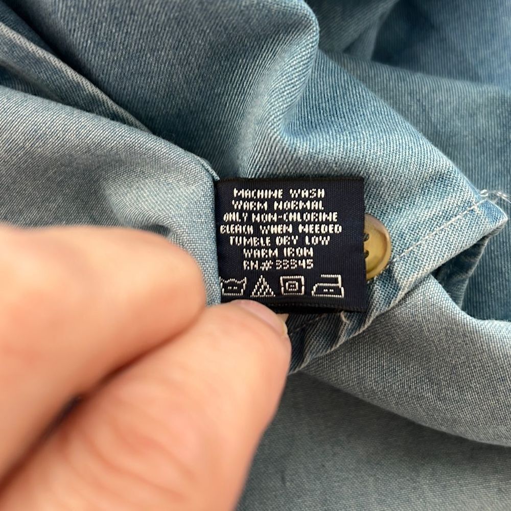 Rutgers Embroidered Chambray Button Down Small NWOT‎ - Picture 6 of 6